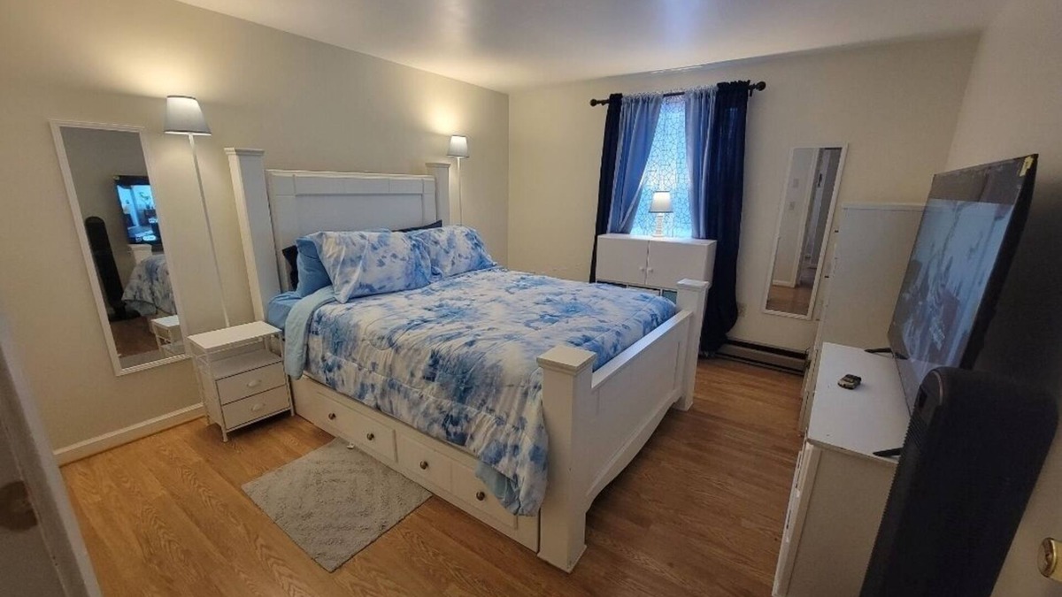 New Gloucester House | Charming 2-bedroom house in tranquil New Gloucester with WiFi, AC