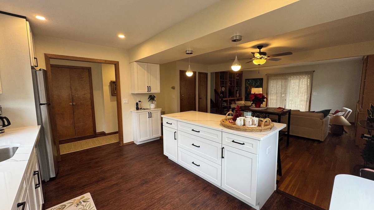 Port Jefferson House | Charming 2-bedroom townhome in Port Jefferson Its a Hop Skip and a jump to town