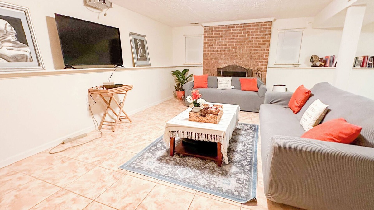 Upper Marlboro House | Charming 2-bedroom basement in Upper Marlboro with WiFi and AC
