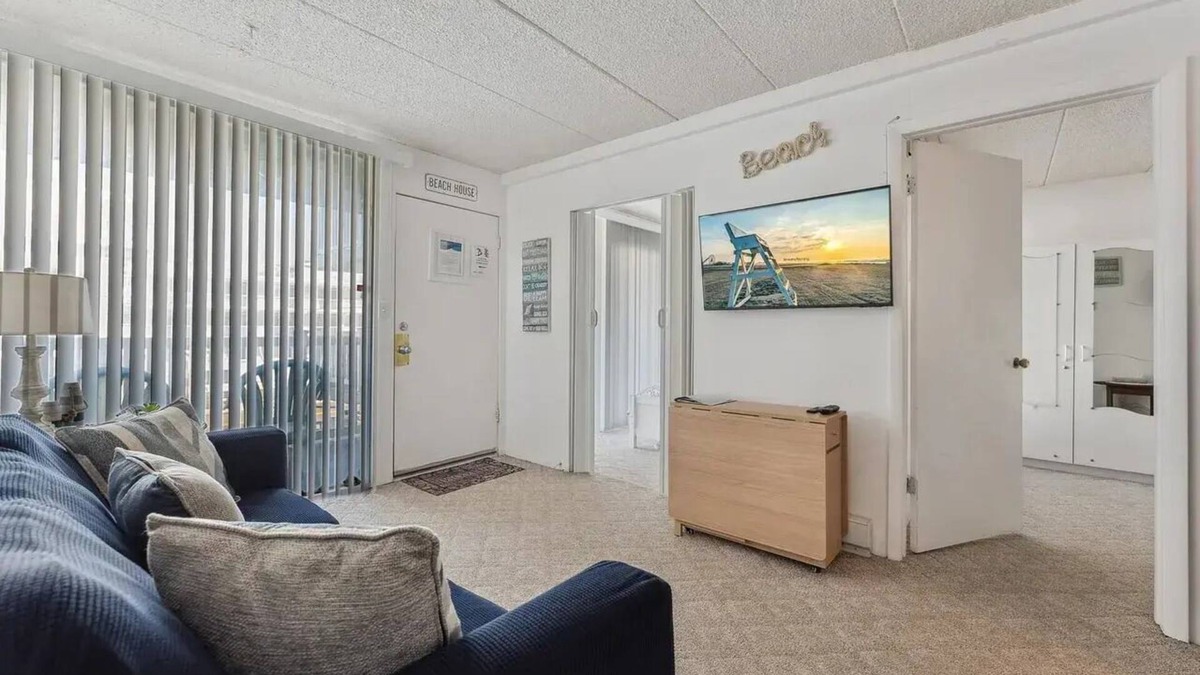 Green Creek Condo | Charming 2-bedroom condo in welcoming Wildwood Crest with AC, WiFi