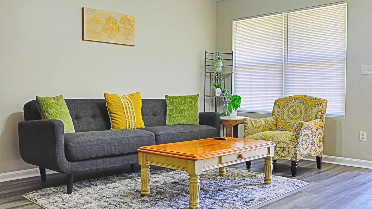 Elizabethtown House | Charming 2-bedroom townhome with AC, WiFi in nice Elizabethtown