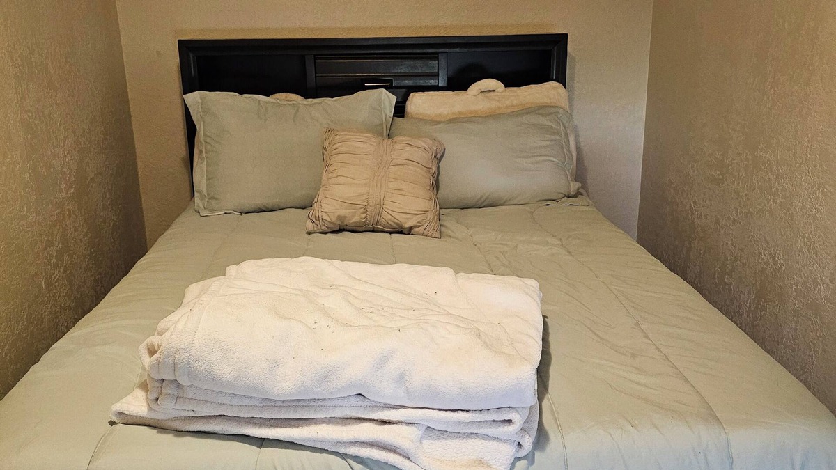 Idaho Springs House | Charming 2-bedroom house in awesome Idaho Springs with WiFi.