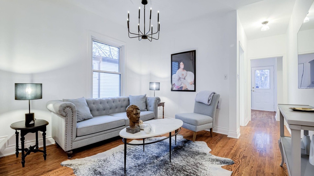 Cabbagetown Apartment | Charming 2-bedroom, 1 bath apartment in historic Cabbagetown