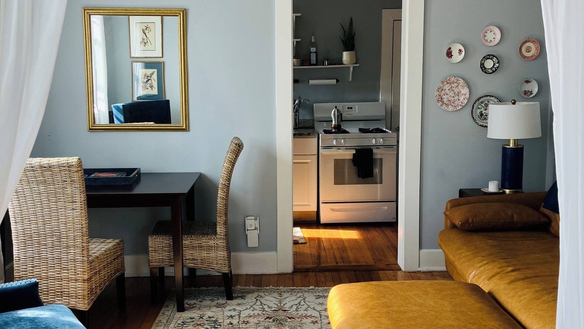 Old Town Alexandria Apartment | Charming 2-bedroom apartment in the heart of Old Town, Alexandria