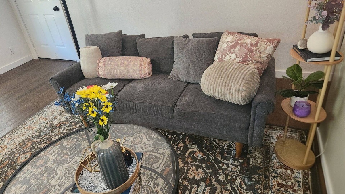 Grants Pass Apartment | Charming 2-bedroom apartment with WiFi, AC in pleasant Grants Pass