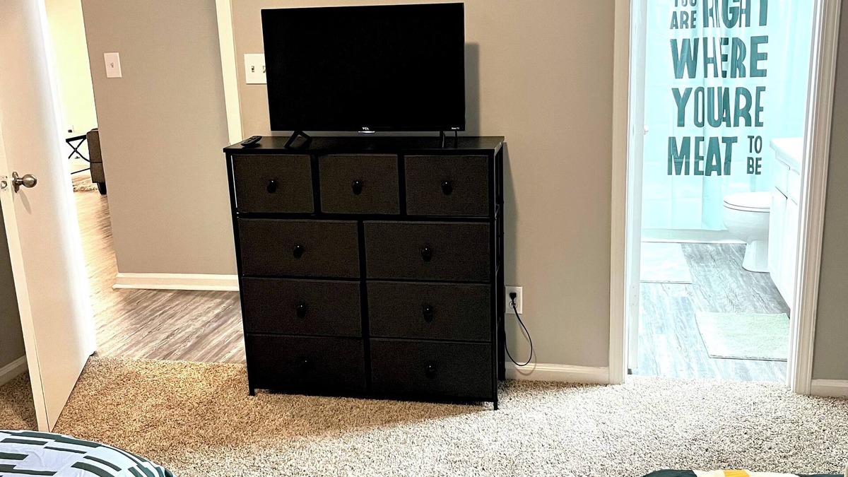 Greensboro Apartment | Charming 2-bedroom apartment with AC and WiFi in marvelous Greensboro