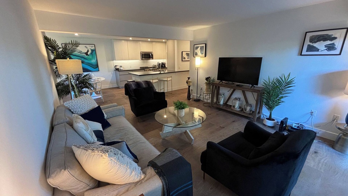 Sharon Heights Apartment | Charming 2-bedroom apartment in serene Menlo Park with WiFi, AC