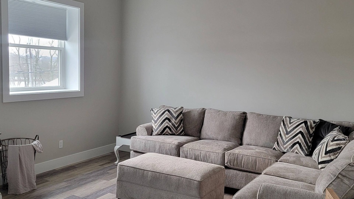 Oak Harbor Apartment | Charming 2-bedroom apartment in downtown Oak Harbor!