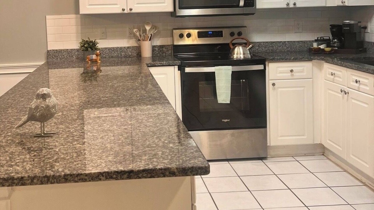 Charlotte Apartment | Charming 2-bedroom apartment in lovely Charlotte with WiFi, and work space.