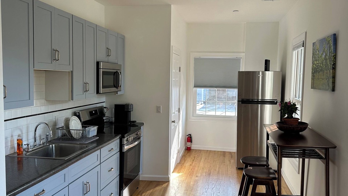 Greenport Apartment | Charming 2 bedroom apartment in the heart of Greenport.