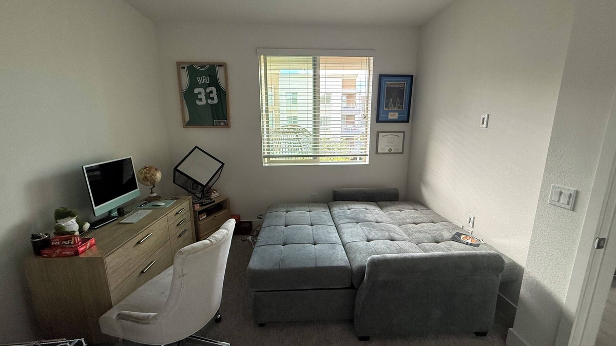 Serra Mesa Apartment | Charming 2-bedroom apartment in fabulous San Diego with fitness room, AC
