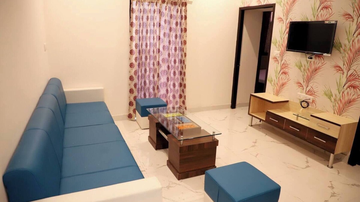 Udaipur Apartment | Charming 2-bedroom apartment with WiFi, AC in welcoming Udaipur