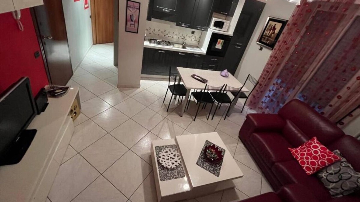 Mozzate Apartment | Charming 2-bedroom apartment with completed kitchen, nera Milano, Como and Swiss