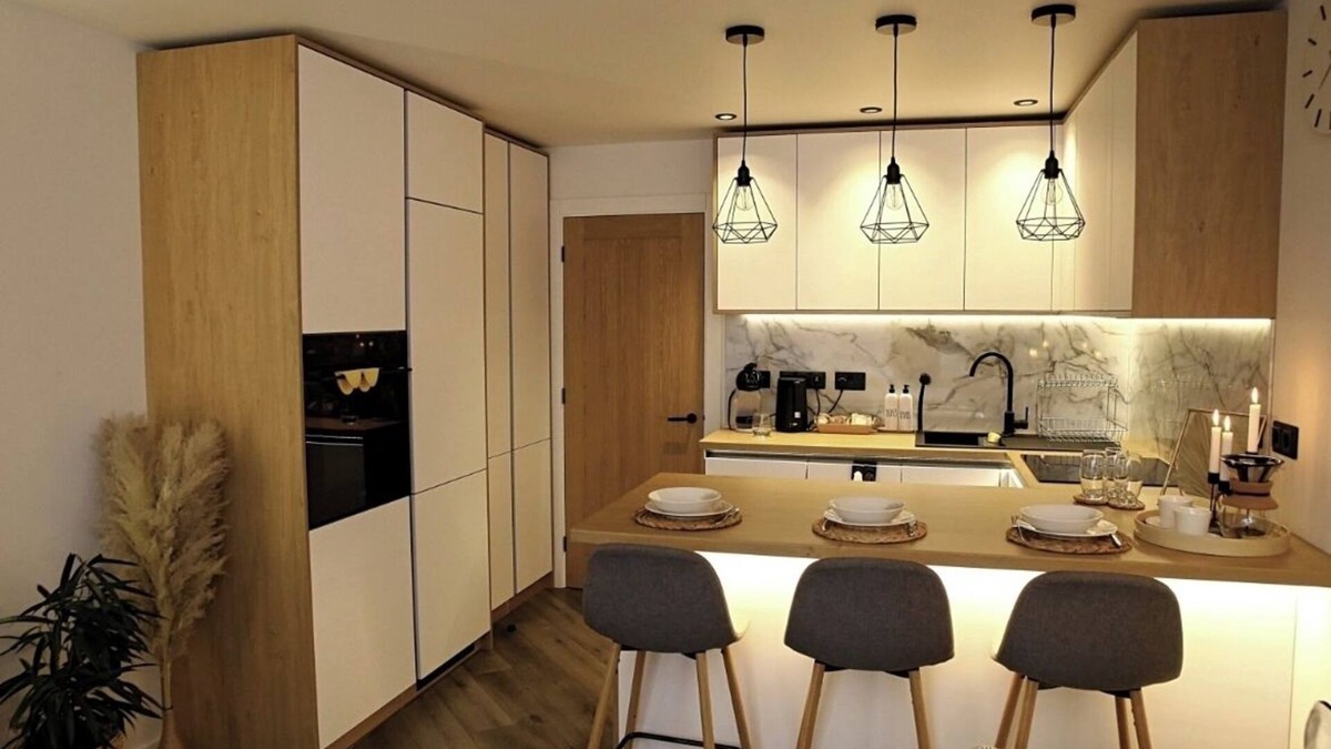Limbazi Municipality Apartment | Charming 2-bedroom apartment with WiFi in enchanting Limbaži