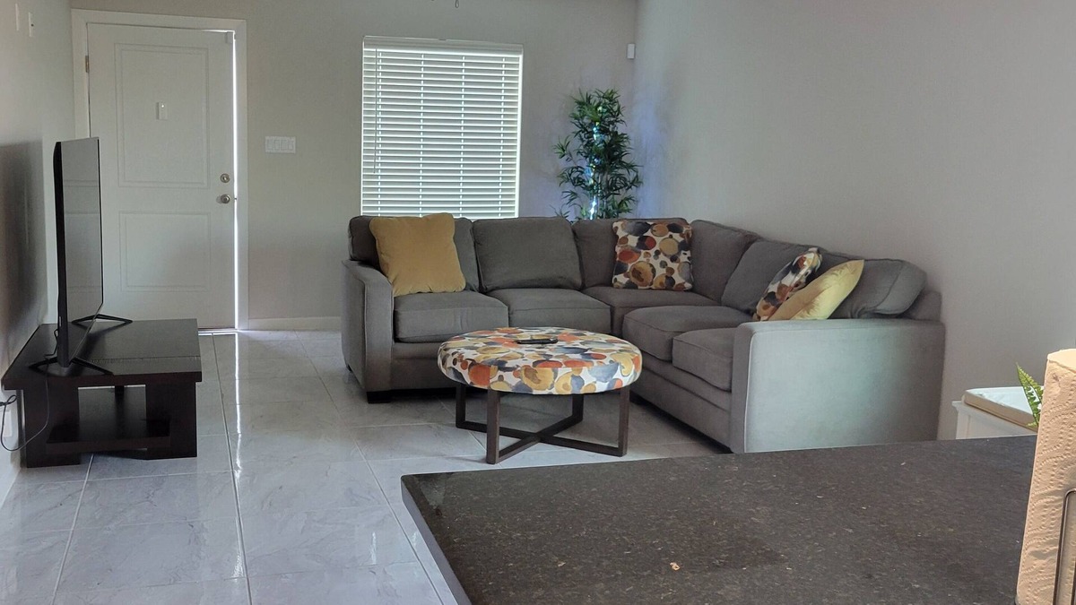 Palmhurst Apartment | Charming 2-bedroom apartment with WiFi, AC, and ADT Security in quaint Mission!
