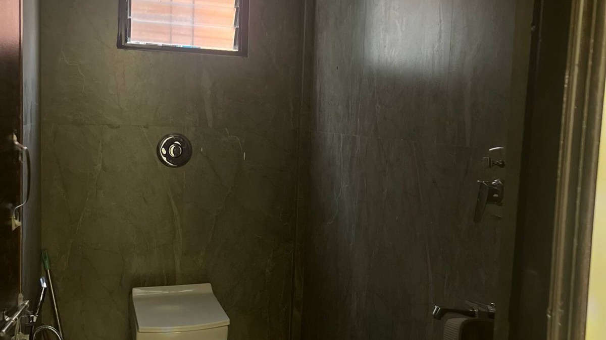 Nagpur Apartment | Charming 2-bedroom apartment in Nagpur with AC