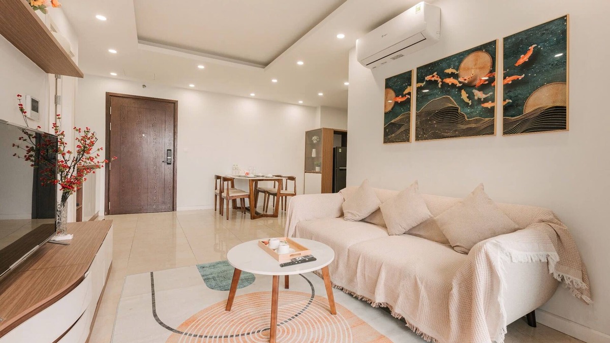 Hanoi Apartment | Charming 2-bedroom apartment with a bathtub in D’Capitale, Trung Hoa, Ha Noi