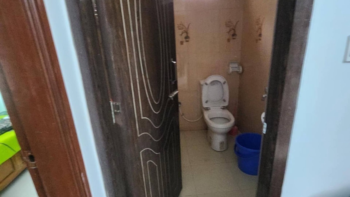 Basundhara Residential Area Apartment | Charming 2-bedroom Apartment with WiFi, AC in pleasant Bashundhara, Dhaka.