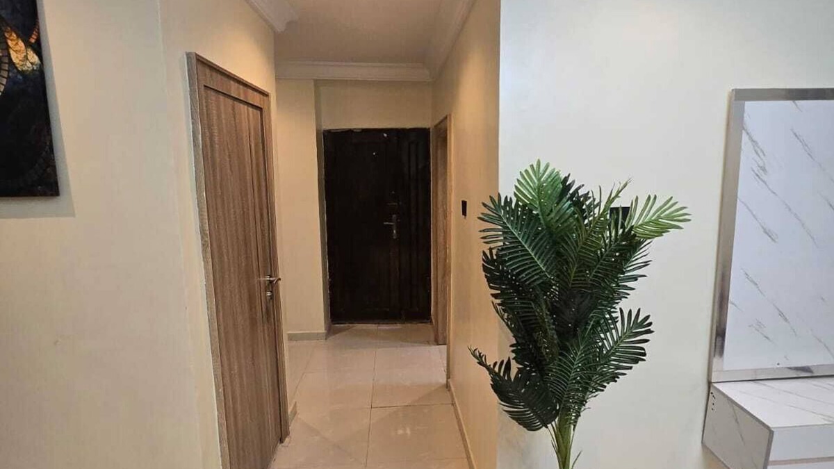 Ojodu Apartment | Charming 2-bedroom apartment in welcoming Ogba Area of Ikeja, with AC, WiFi, PS5