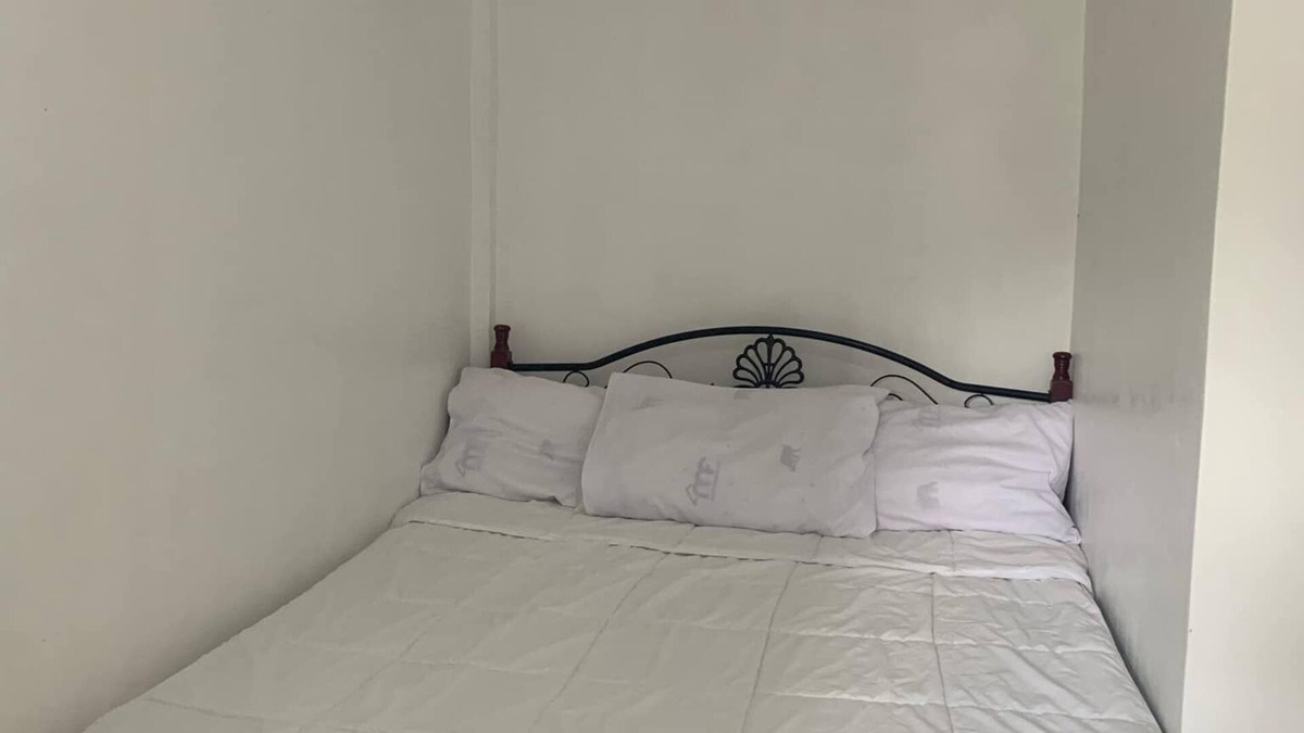 Alcoy Apartment | Charming 2-bedroom apartment with WiFi, AC in pleasant Alcoy