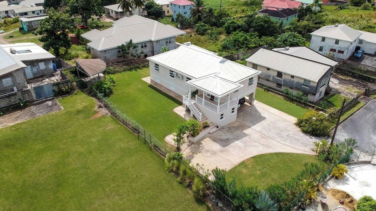 Surinam Apartment | Charming 2-bedroom apartment with, pool, AC, WiFi in lovely Welches, Barbados