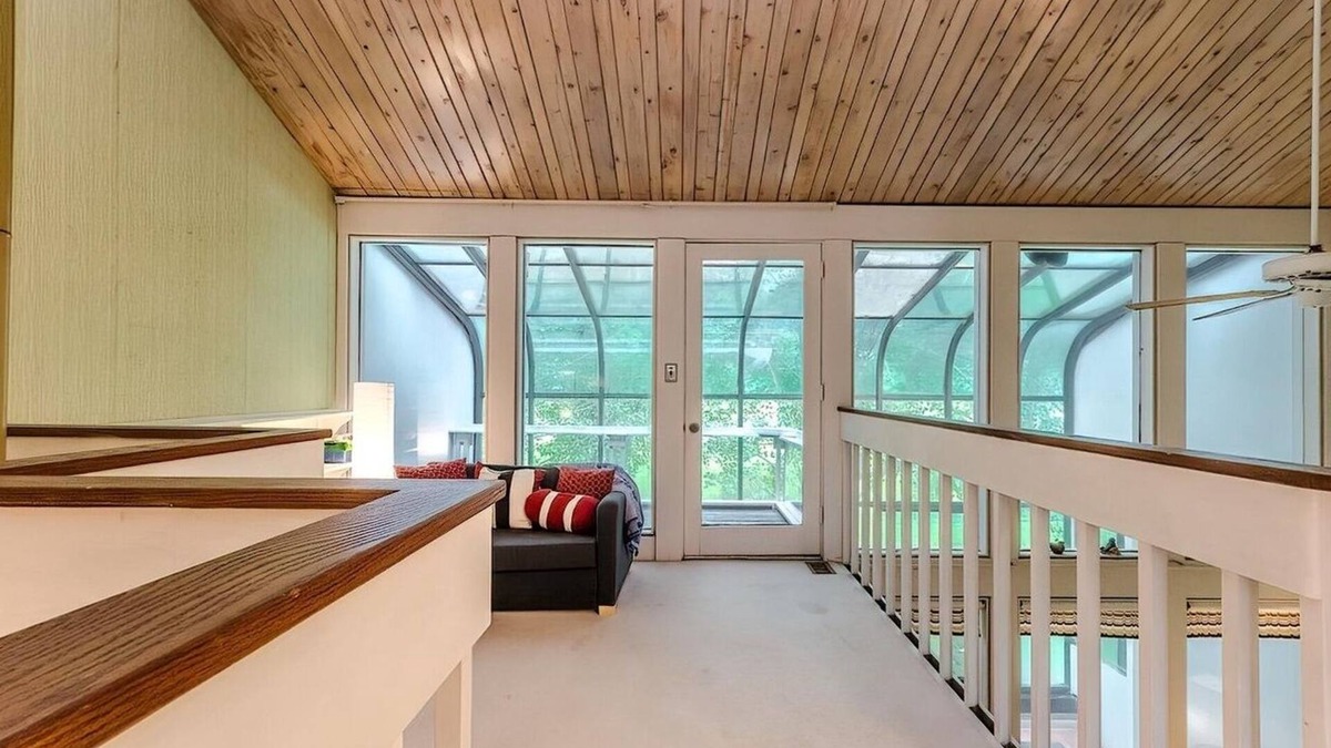 Basye House | Charming 2-bedroom Bryce Resort Townhouse. Wifi. Pool. Ski. Activity Center.