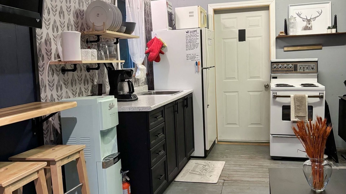 McMurrich/Monteith Cottage | Charming 2-bedroom cottage in Sprucedale