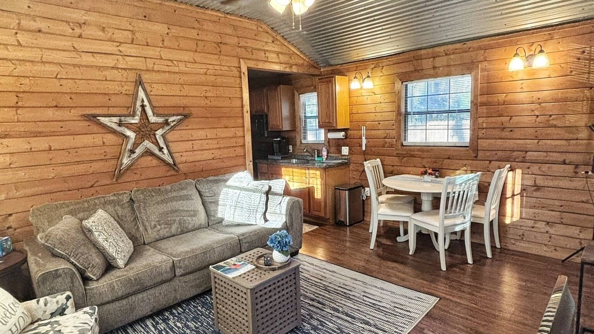 Montgomery Cabin | Charming 2-bedroom cabin in historic Montgomery with WiFi, AC