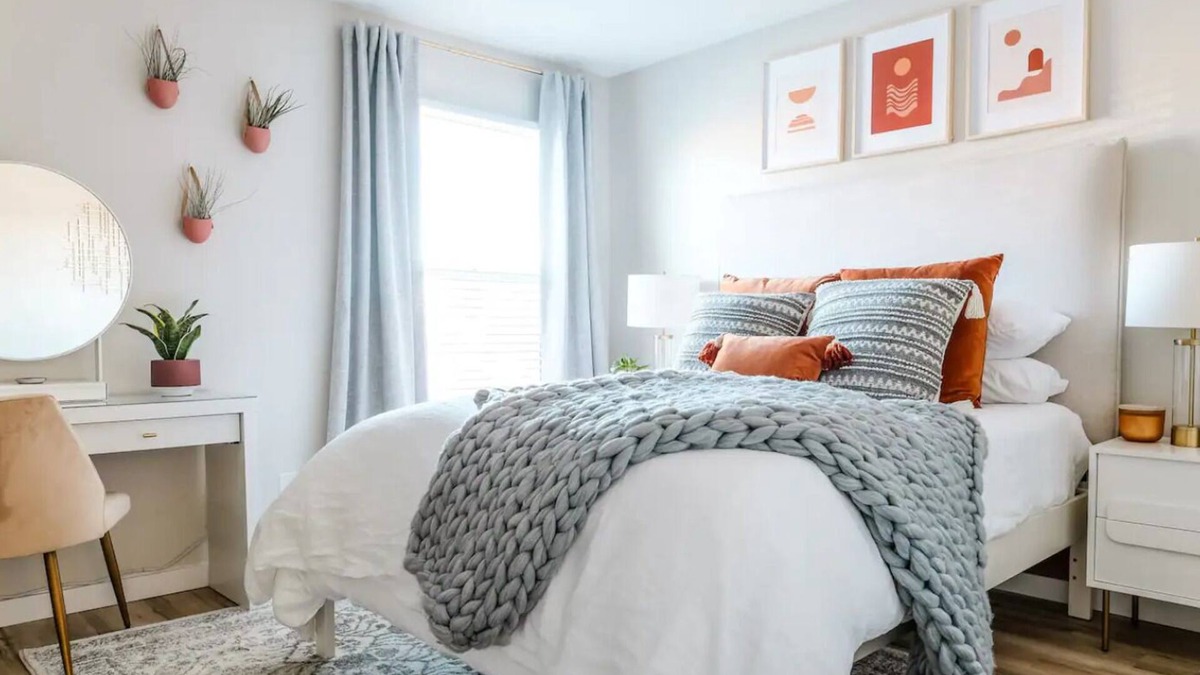 South Scottsdale Condo | Charming 2-bedroom condo in Scottsdale walking distance to Old Town