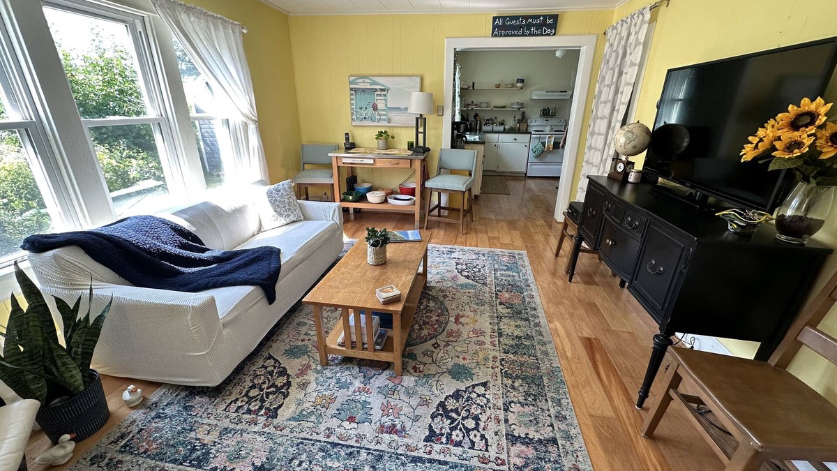 Three Oaks Cottage | Charming 2-bedroom cottage steps to downtown Three Oaks, short drive to beaches