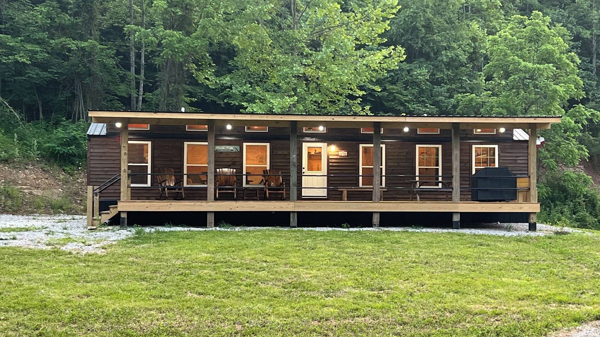Camp Dix Cabin | Charming 2 Bedroom Cabin in Vanceburg-Your Gateway to Kentucky's Natural Beauty