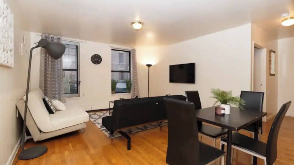 Central Park North Apartment | Charming 2-bedroom Central Park North apartment in vibrant New York