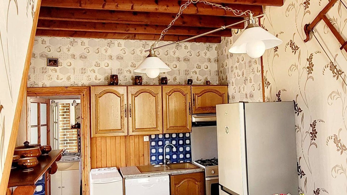 Colembert House | Charming 2-Bedroom Country House with Garden and Terrace, Near Family Campsite
