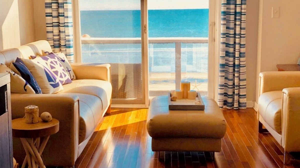 Old Orchard Beach Condo | Charming 2-bedroom condo with WiFi and AC in awesome Old Orchard Beach