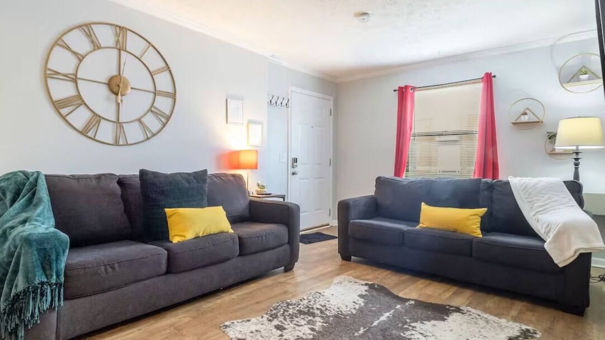Music Row Apartment | Charming 2-bedroom Condo On Music Row