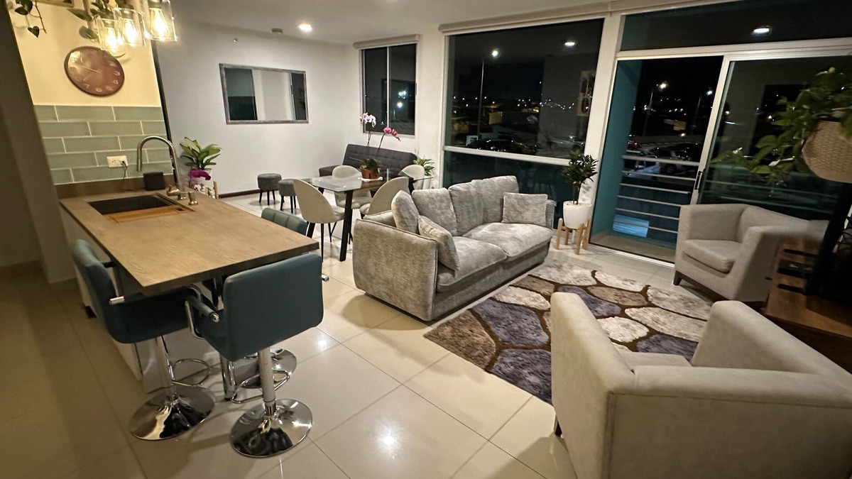 Hatillo Apartment | Charming 2-bedroom condo apartment with WiFi, fitness & pool in San José