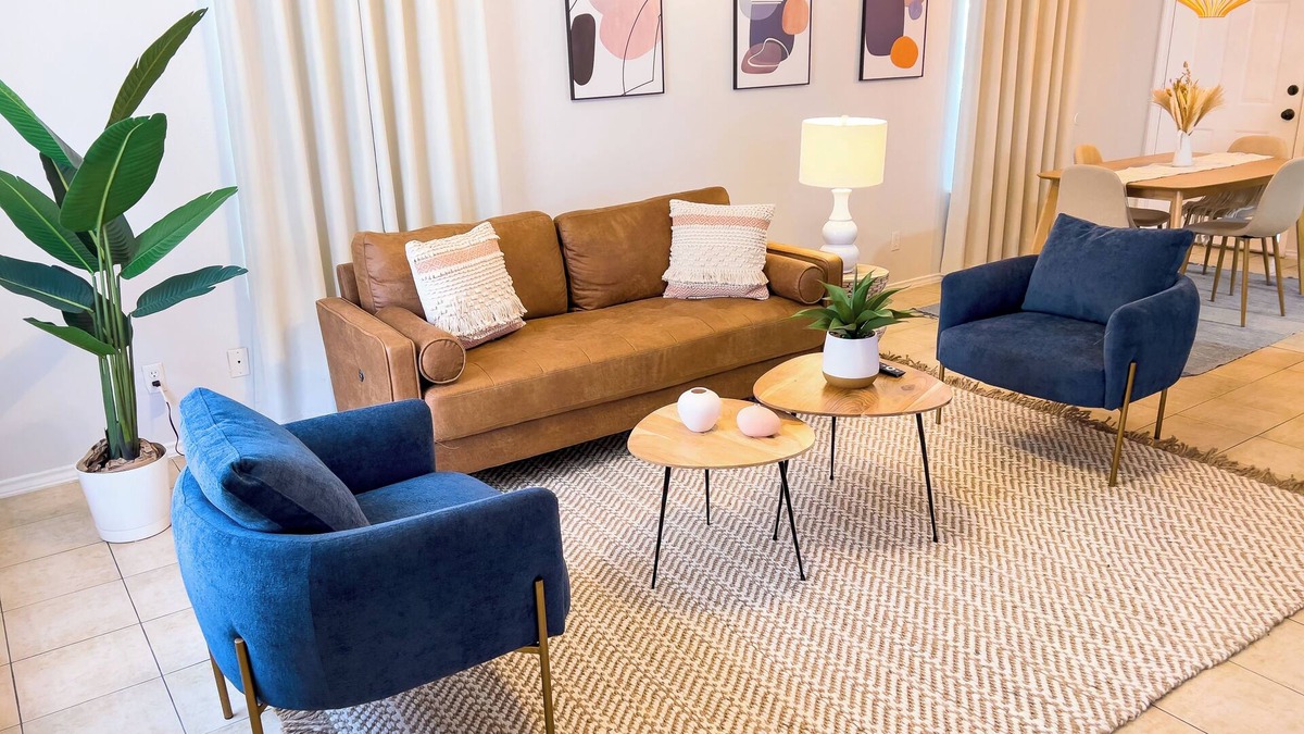Edinburg Condo | Charming 2-bedroom condo in lovely Edinburg Wifi/Netflix