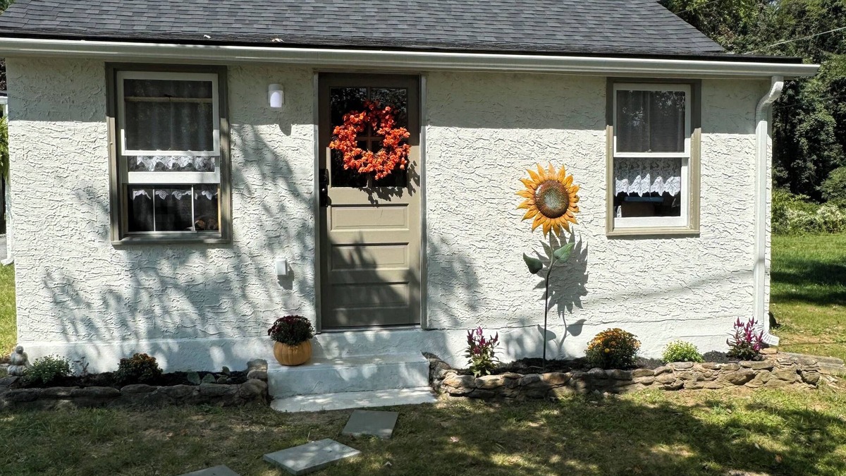 Thurmont Cottage | Charming 2-bedroom cottage near Mount Saint Mary’s College in Thurmont