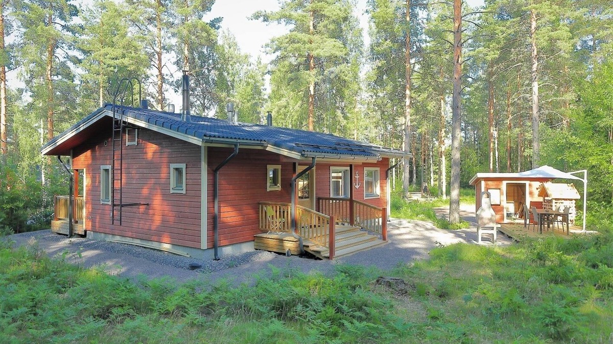 Jaala Cottage | Charming 2-bedroom cottage Villa Ankkuri with privat wood stove sauna and BBQ