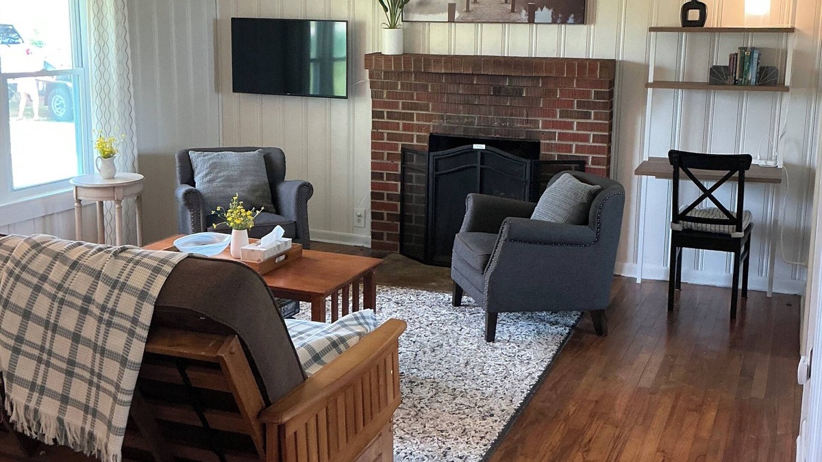 Ashland Cottage | Charming 2-bedroom cottage in friendly Ashland