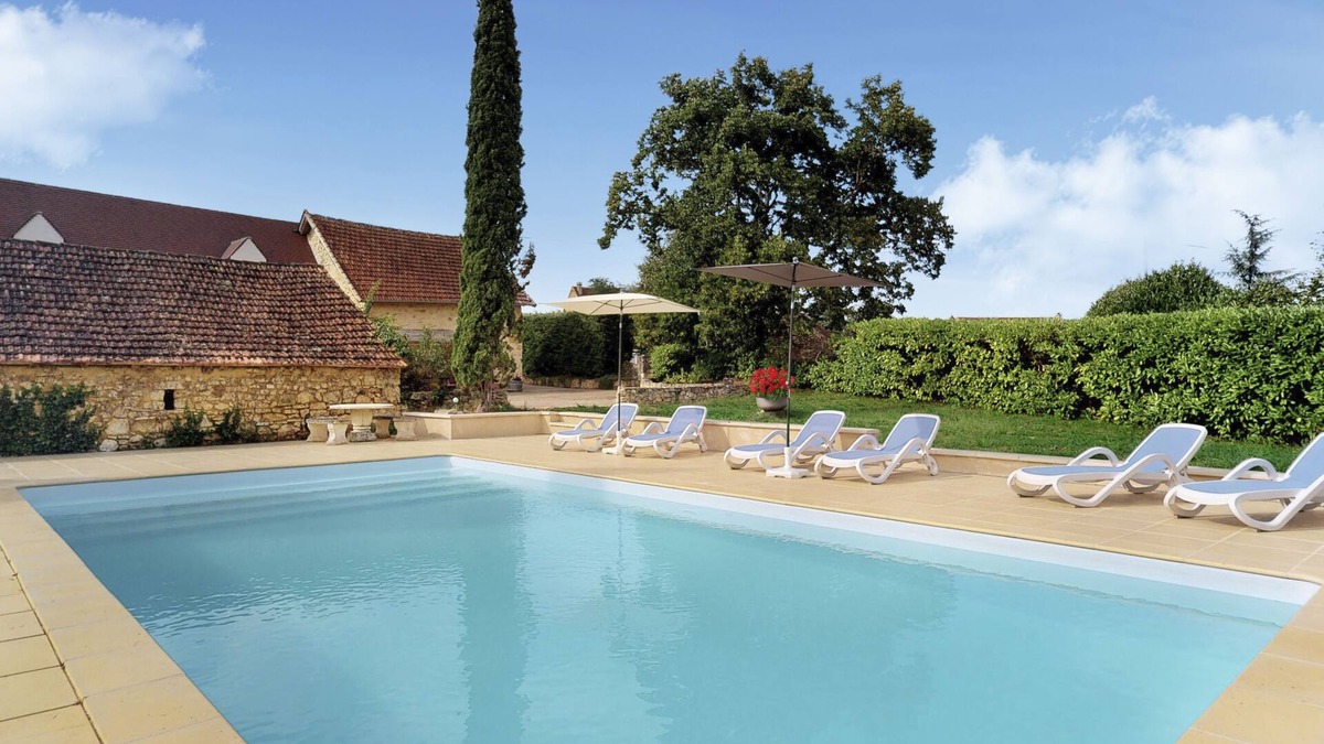 Daglan House | Charming 2 bedroom cottage with pool & views, near Sarlat-la Caneda