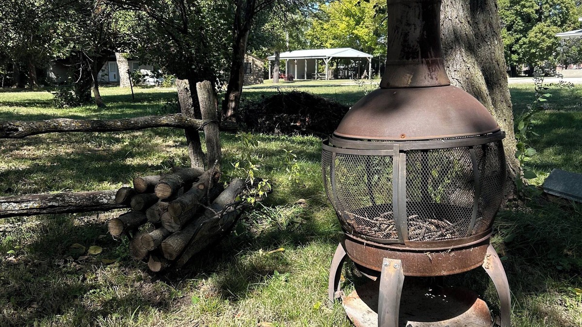 Dexter Cottage | Charming 2-bedroom cottage in Dexter with AC, WiFi. Enjoy your stay