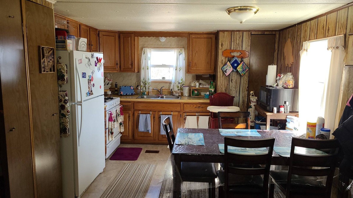 Ogdensburg Apartment | Charming 2 bedroom, family friendly apartment in quiet neighborhood, Ogdensburg