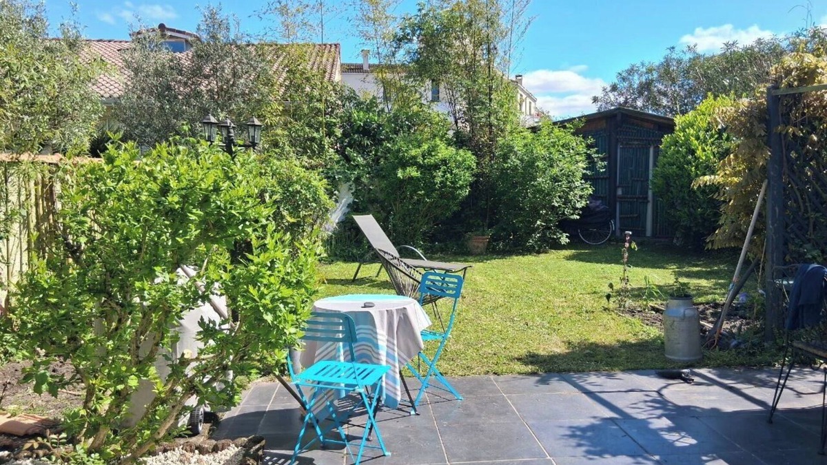 Le Bouscat House | Charming 2-bedroom house in tranquil Le Bouscat with WiFi