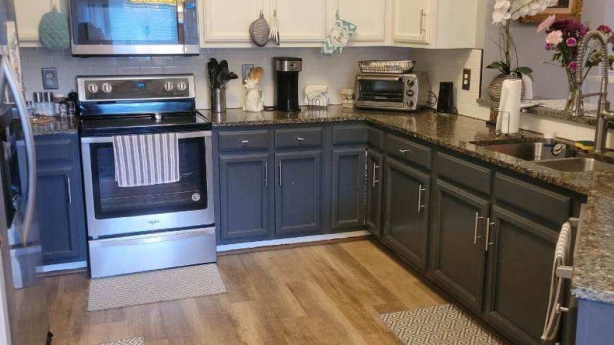 Greensboro House | Charming 2-bedroom house with office in Greensboro NC