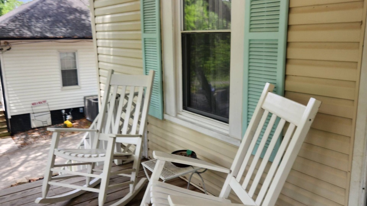 Kannapolis House | Charming 2-bedroom house with WiFi, AC in wonderful Kannapolis
