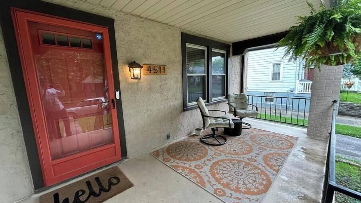 Beechmont House | Charming 2-bedroom house in brilliant Louisville