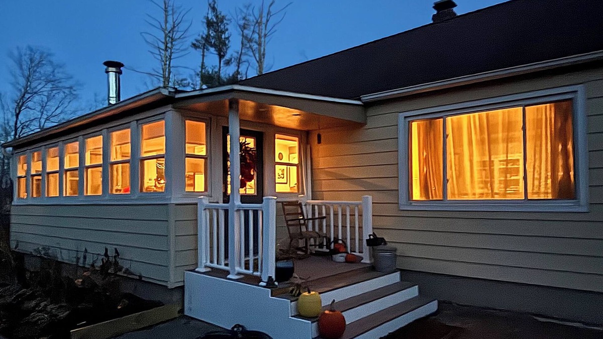 Saugerties House | Charming 2-bedroom house with AC, WiFi in wonderful Woodstock