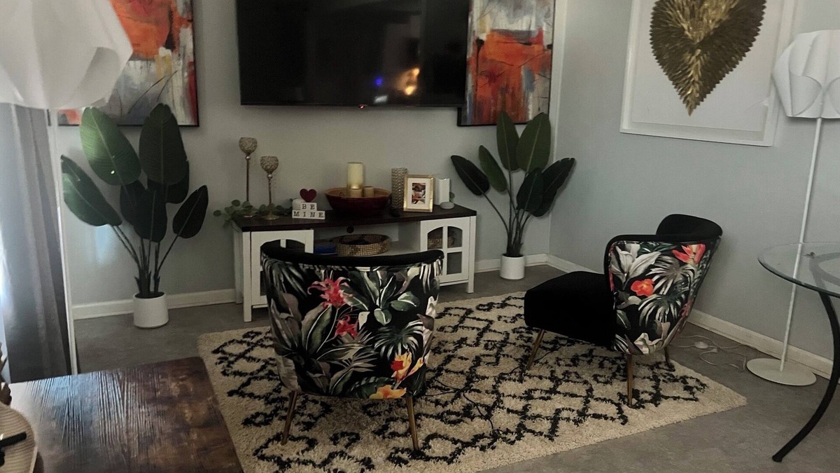 Jonesboro House | Charming 2-bedroom house in terrific Jonesboro with AC, WiFi, BBQ Grill