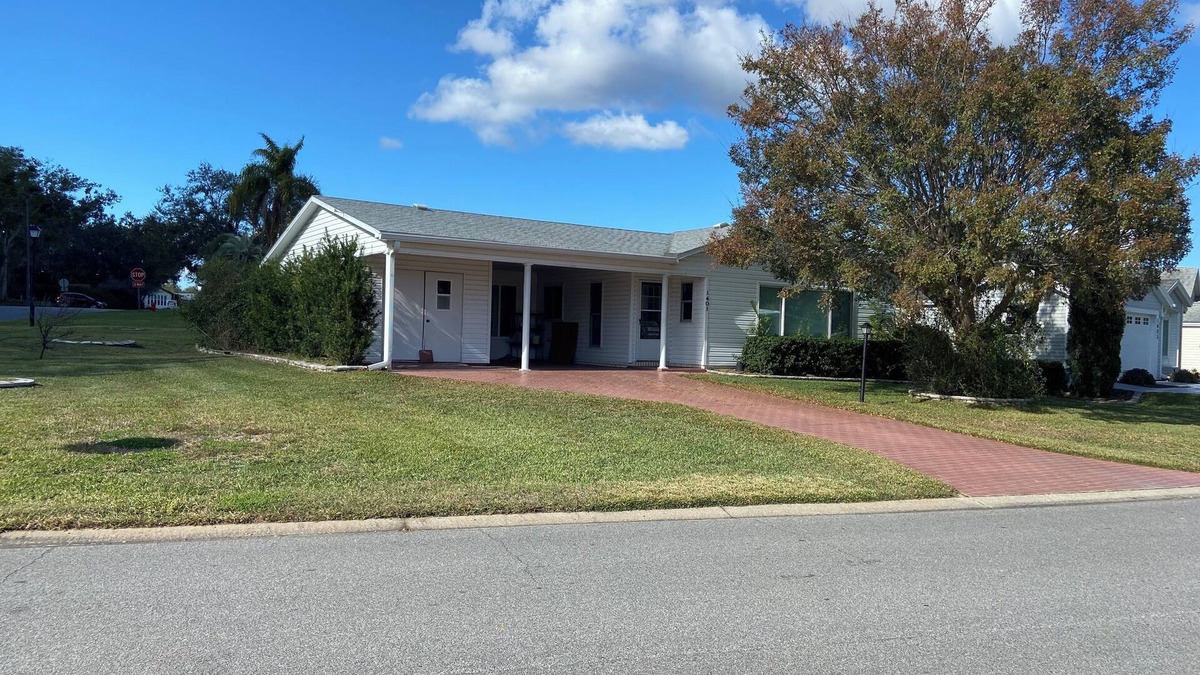 The Villages House | Charming 2-bedroom house in serene Lady Lake Villages home with AC